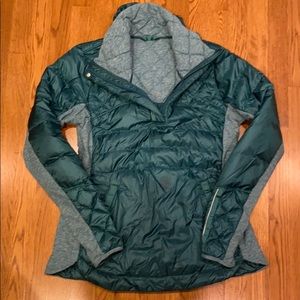 Lululemon down for a run pullover size 12
